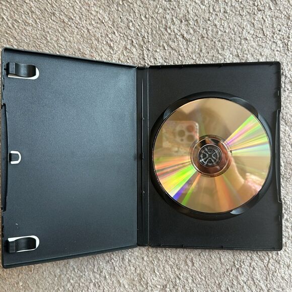 “Lonely Hearts” DVD! - Picture 4 of 5